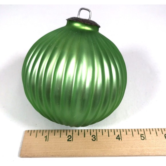 VTG Kugel Midwest Christmas Ornament Iridescent Lime Green Ribbed Glass Lg 4.5" - Picture 9 of 9